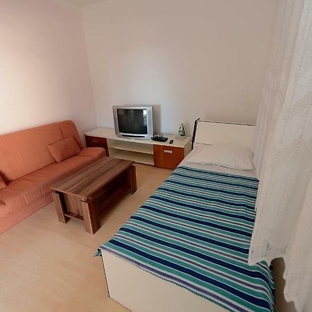 Apartment Kod Stipe Vrsi Bagian luar foto