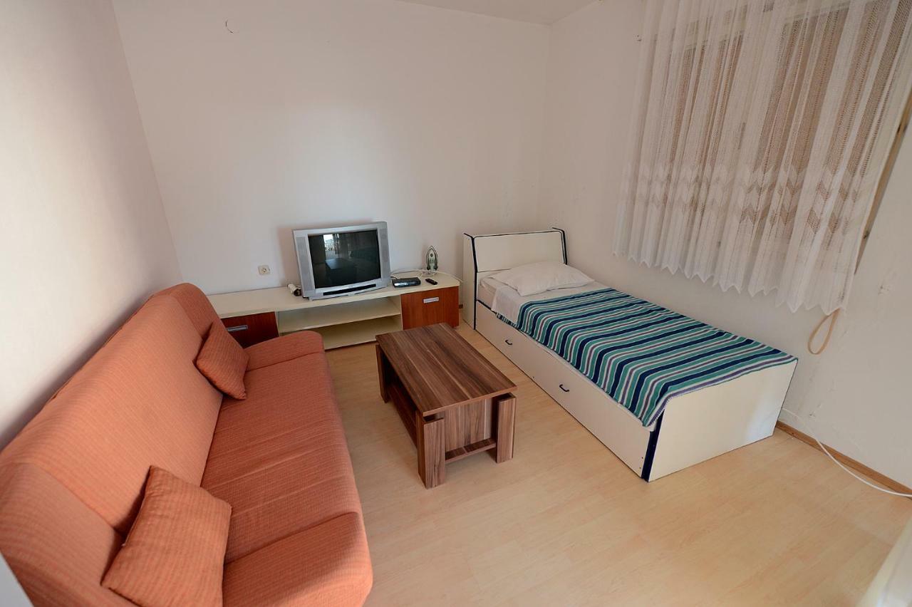 Apartment Kod Stipe Vrsi Bagian luar foto