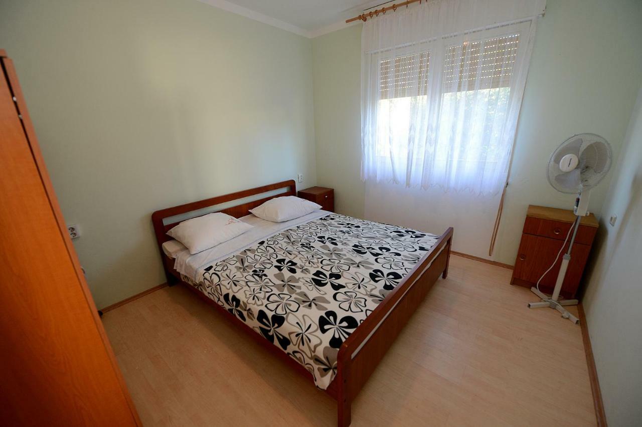Apartment Kod Stipe Vrsi Ruang foto